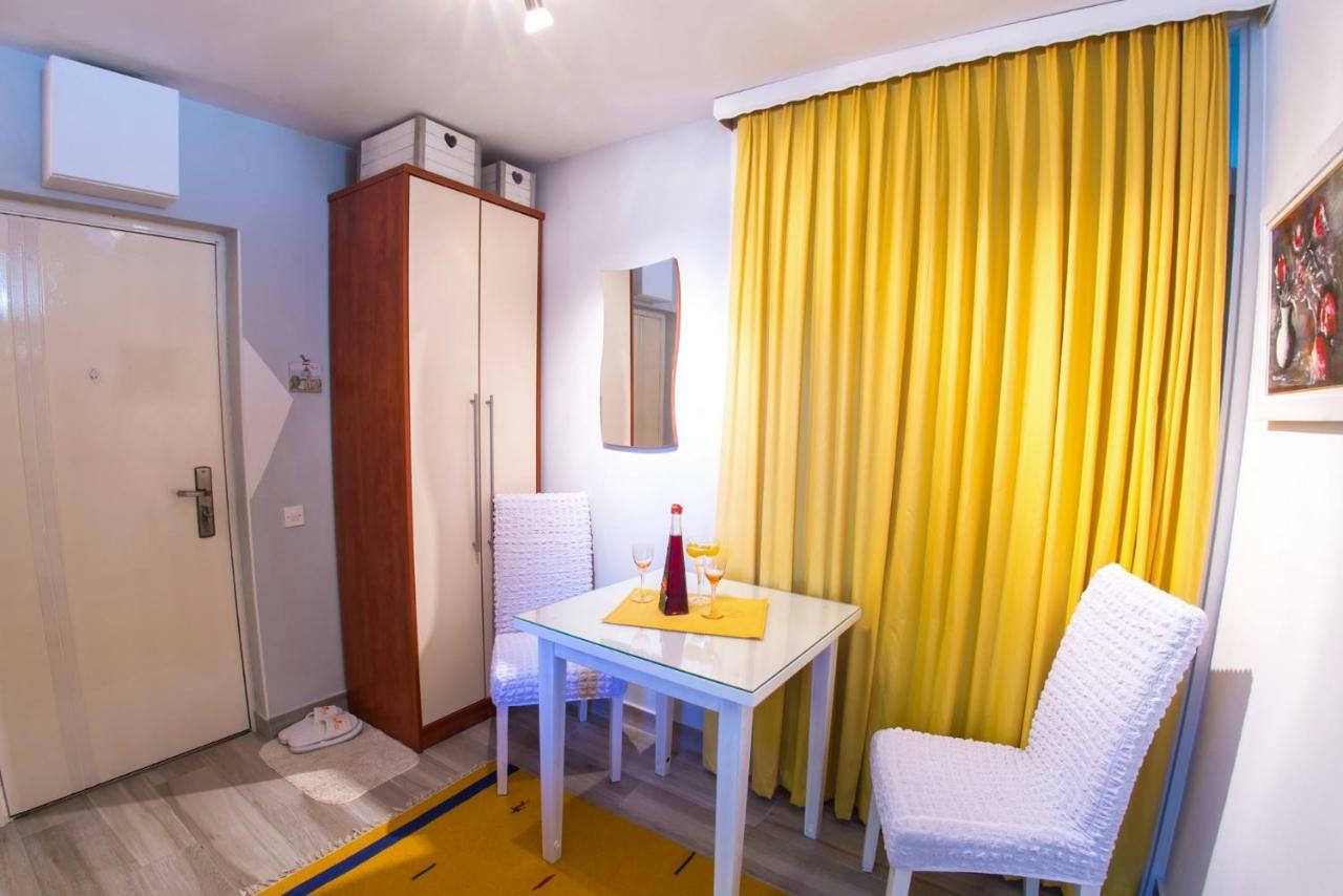 Yellow Lily Mostar Apartman Exterior photo