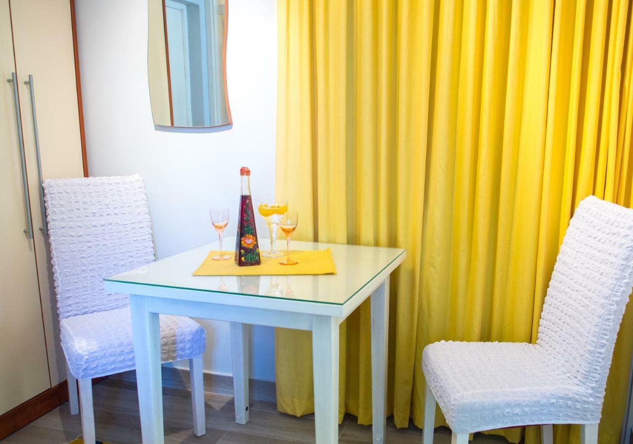 Yellow Lily Mostar Apartman Exterior photo
